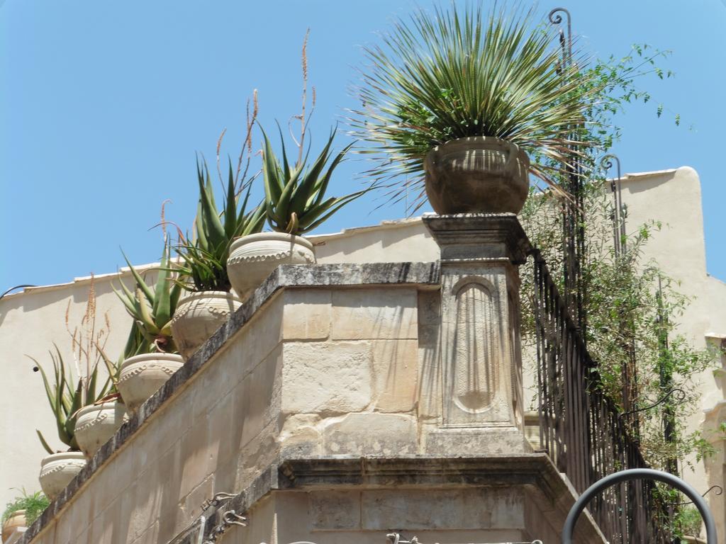 Appartement Palazzo Degli Olivi à Modica Extérieur photo